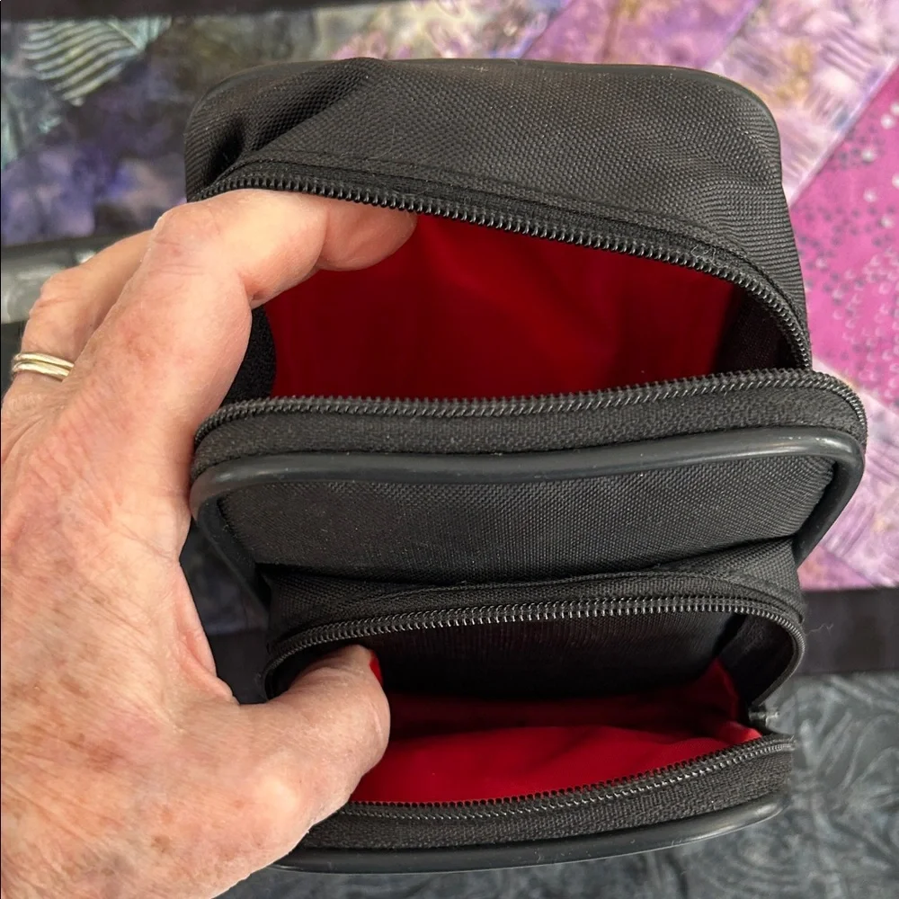Pentax Zoom 70R Black Camera with Case
